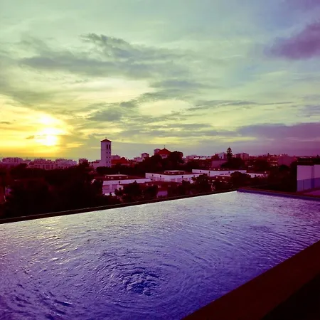 Algarve Premium Infinity Pool.big Terrace. Seaview * Quarteira
