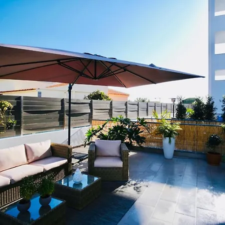 Algarve Premium Infinity Pool.big Terrace. Seaview Apartment Quarteira